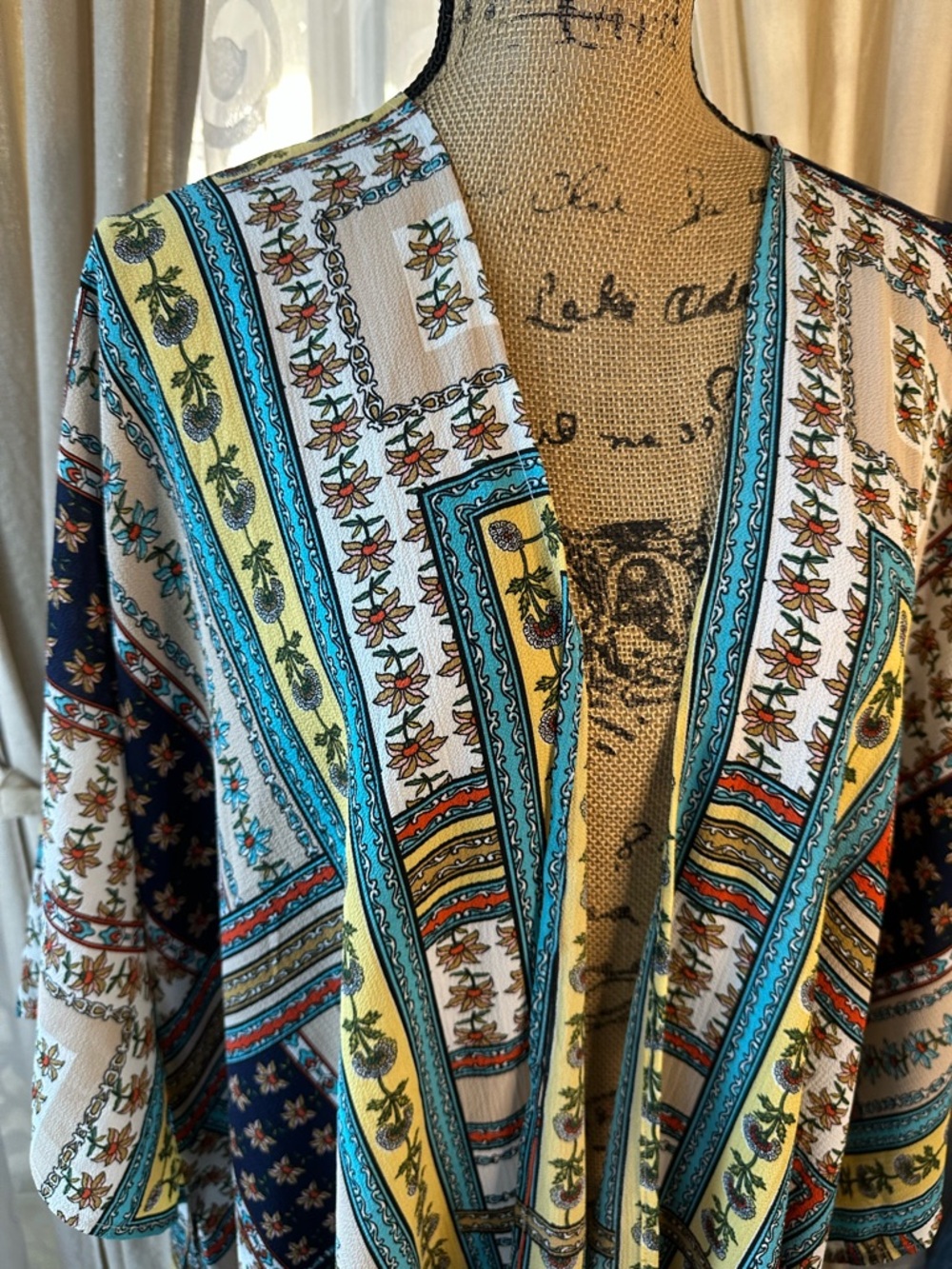 Umgee Multi Pattern Design Kimono NWOT - Picture 3 of 8